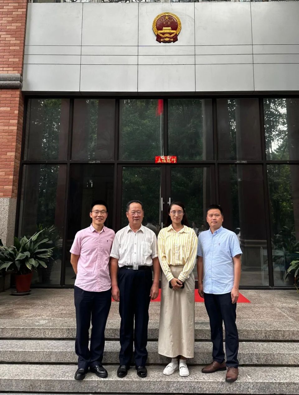 察哈尔学会代表团访问尼泊尔取得丰硕成果