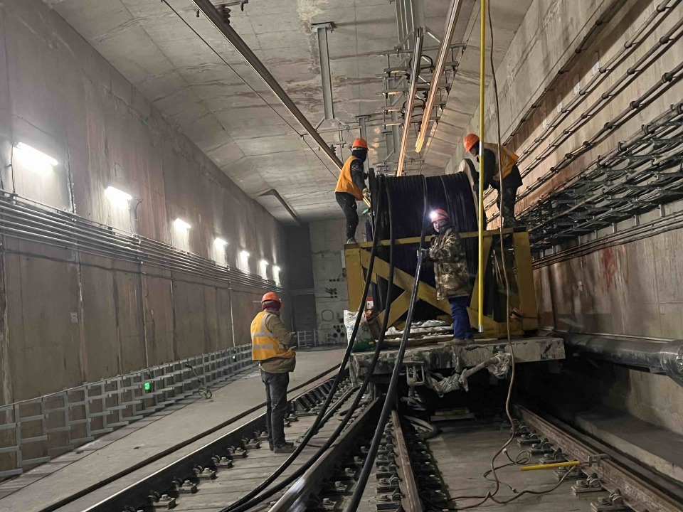 地铁集团组织所有参建单位,整个冬季没有停歇,开展了一场冬季施工"大