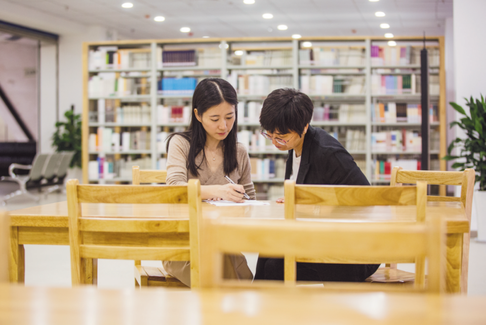 人物 | 杨素秋:守卫图书馆,就是守卫自己的内心