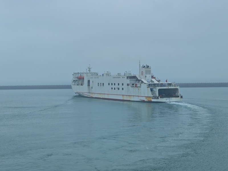 春运开始琼州海峡迎客流高峰 海南多部门护航旅客回家路_腾讯新闻