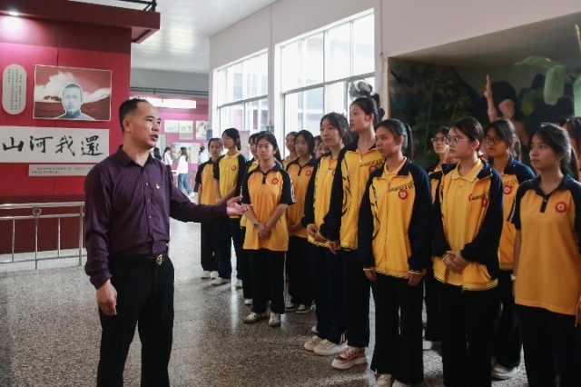 广西北流市明瑞高级中学以红色文化培育时代新人