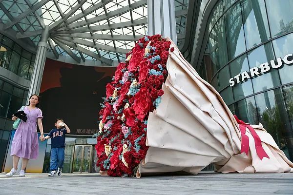 现代人的七夕节，该怎么过？_腾讯新闻