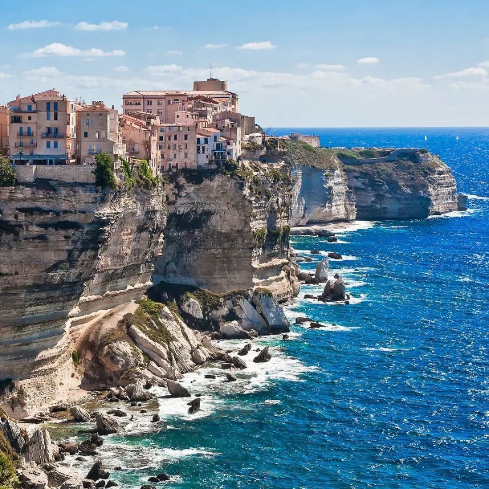 拿破仑流放的圣赫勒拿岛孤悬海外?看地图一目了然