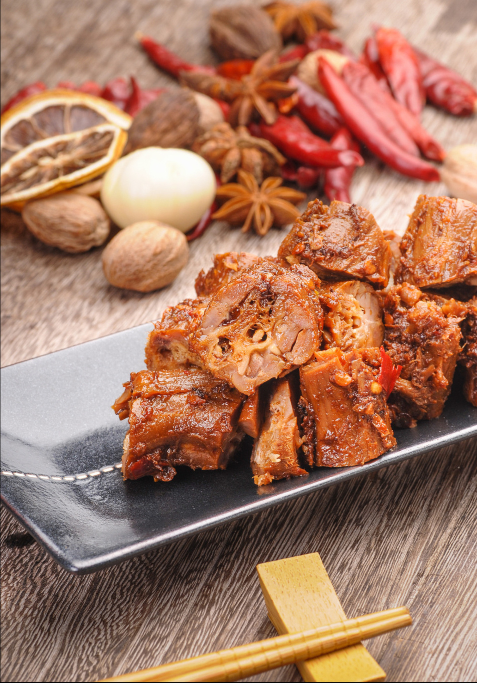 鼠头鸭脖事件 腾讯网