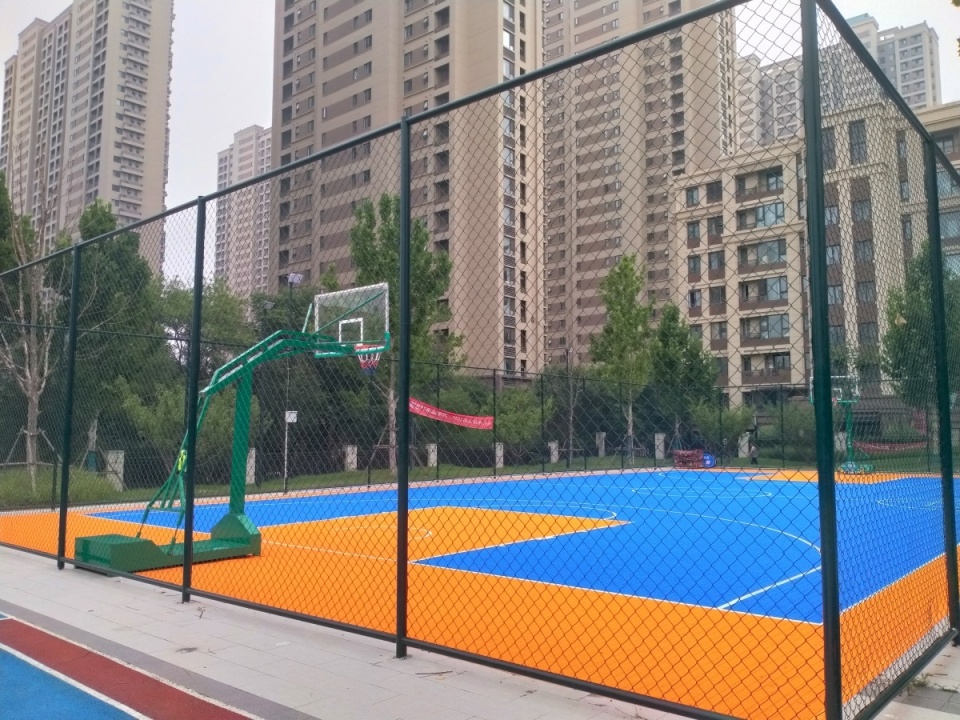 郑州一公园篮球场,被私人培训班"霸占"?