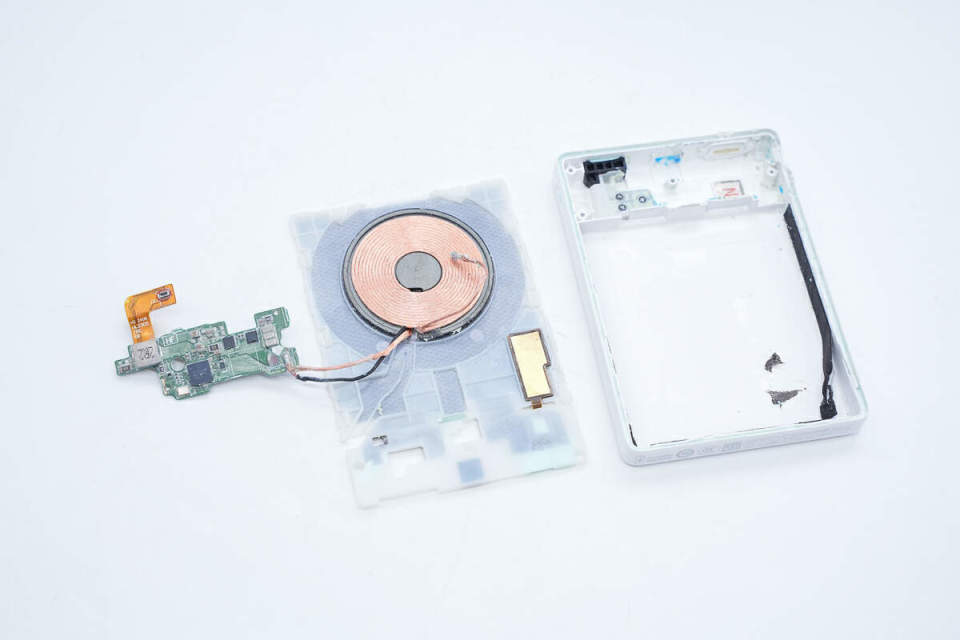 与华为官方磁吸手机壳更配,华为新款全能充磁吸移动电源拆解