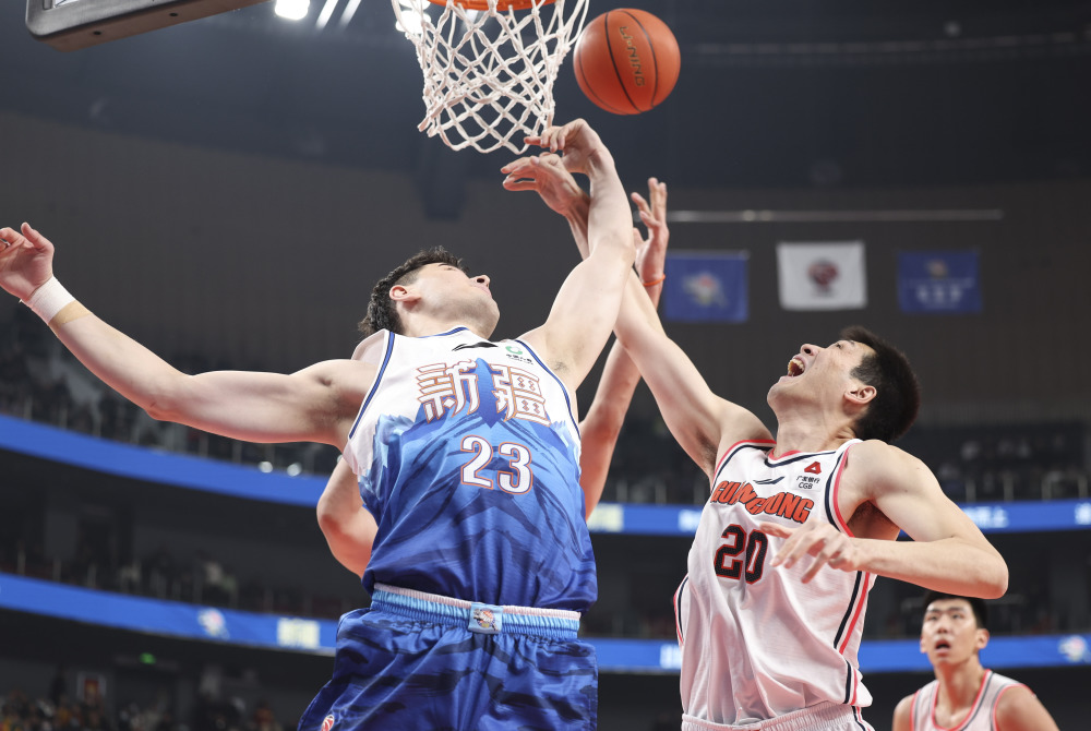 篮球cba常规赛新疆伊力特胜广东华南虎