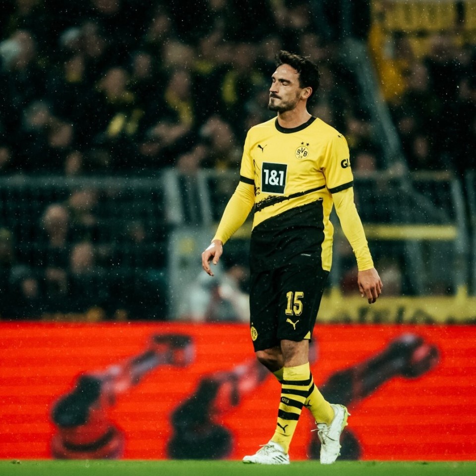 官方:胡梅尔斯因染红被停赛1场,将缺战多特本周末德甲