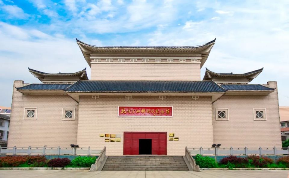 冰心,沈从文,臧克家,周巍峙,罗哲文等文学大师,艺术巨匠,知名学者都曾