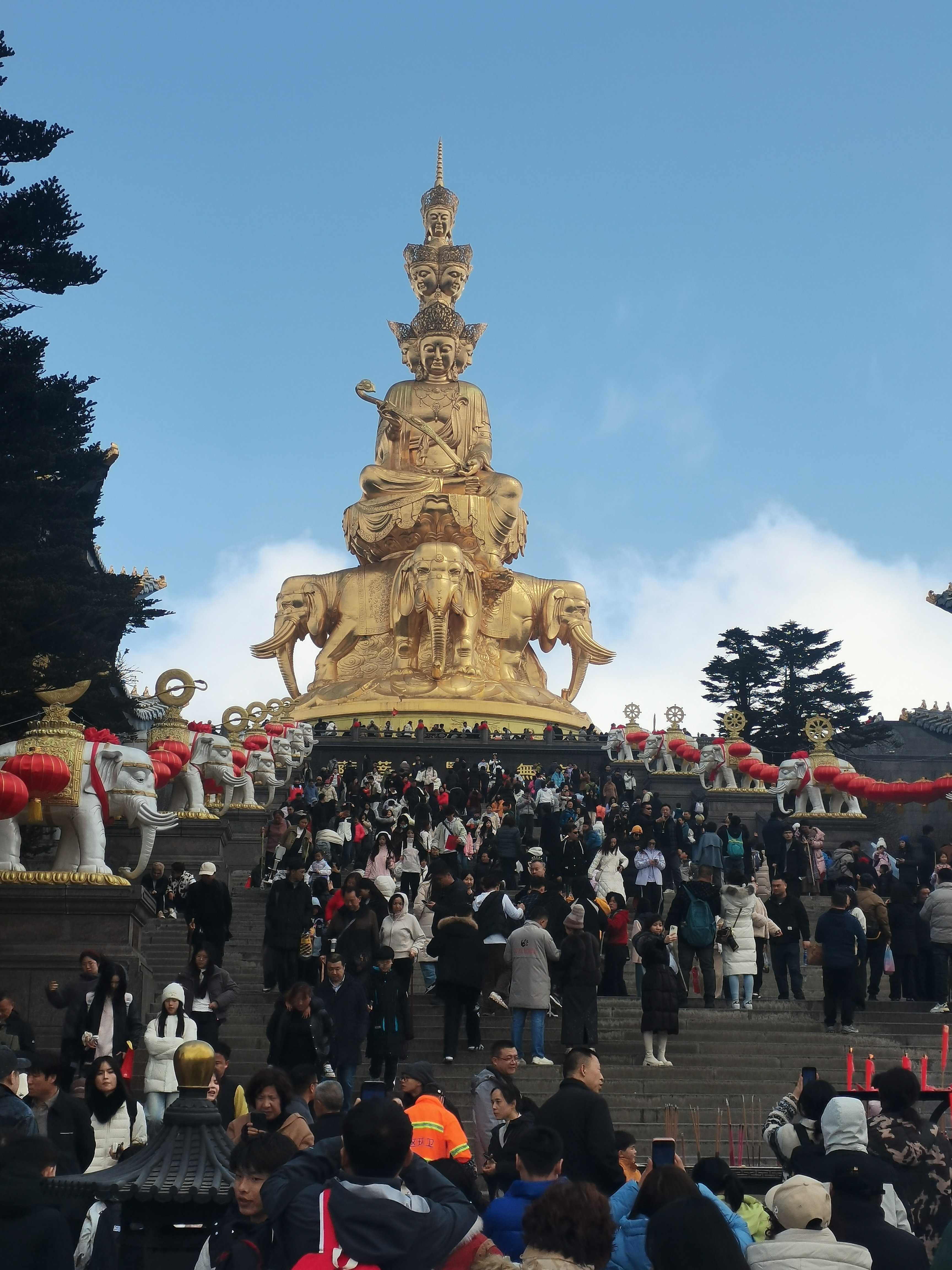 峨眉山-金顶-十方普贤像