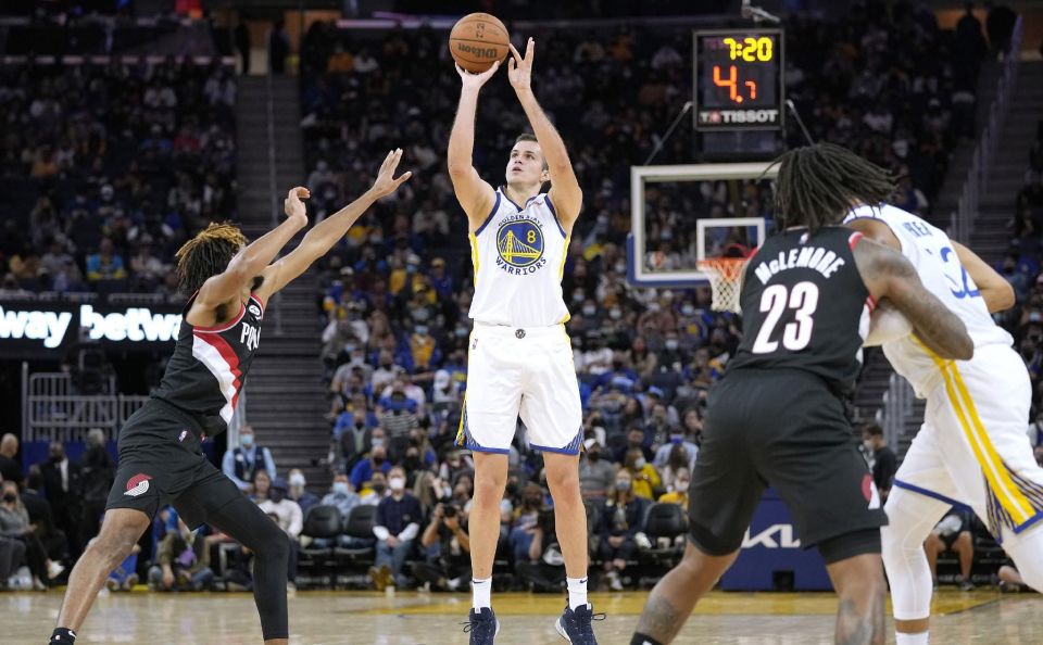 别利察在nba一共打了449场比赛,场均可以贡献7.6分4.6篮板1.