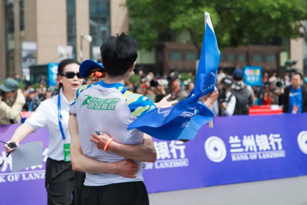 兰州马拉松兰州银行杯2023兰州马拉松百团挑战赛正式启动