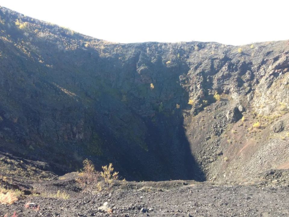 五大连池火山喷发图片