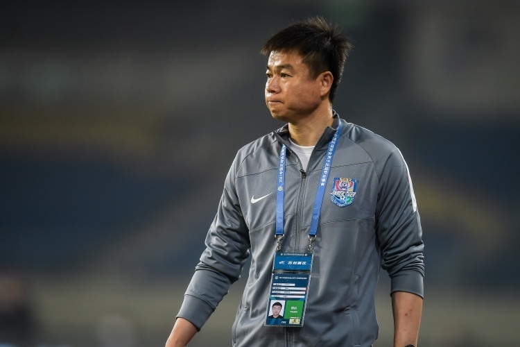 于根伟:希望孔帕尼奥继续保持好状态,我觉得球员的执行力非常好