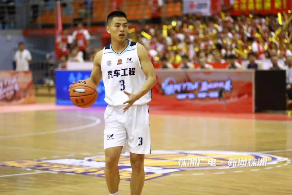 陈小龙砍下40分!汽车工程两连胜!