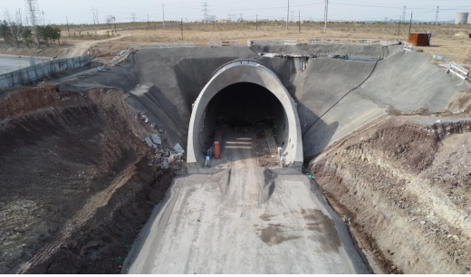 集大原高铁丰镇隧道衬砌施工全部完成_腾讯新闻