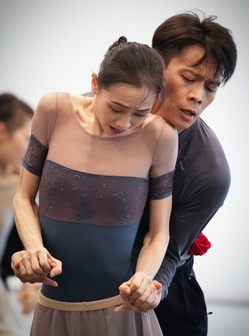 听吴虎生和戚冰雪聊幕后