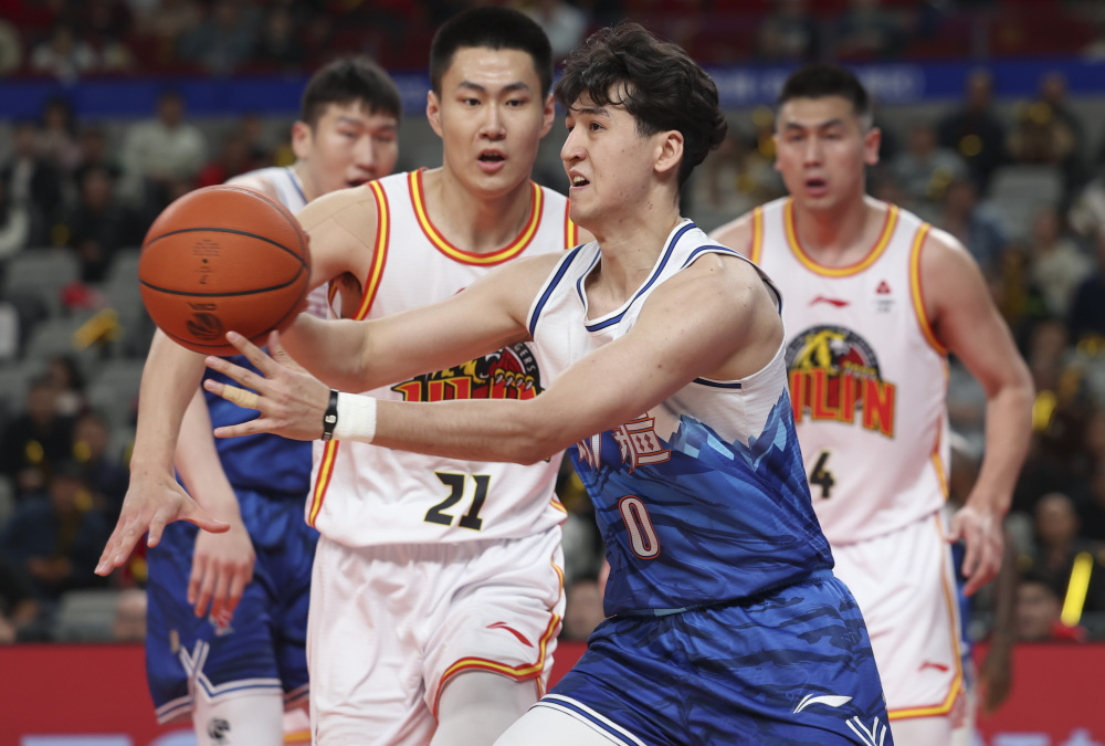 篮球cba常规赛新疆伊力特胜吉林九台农商银行