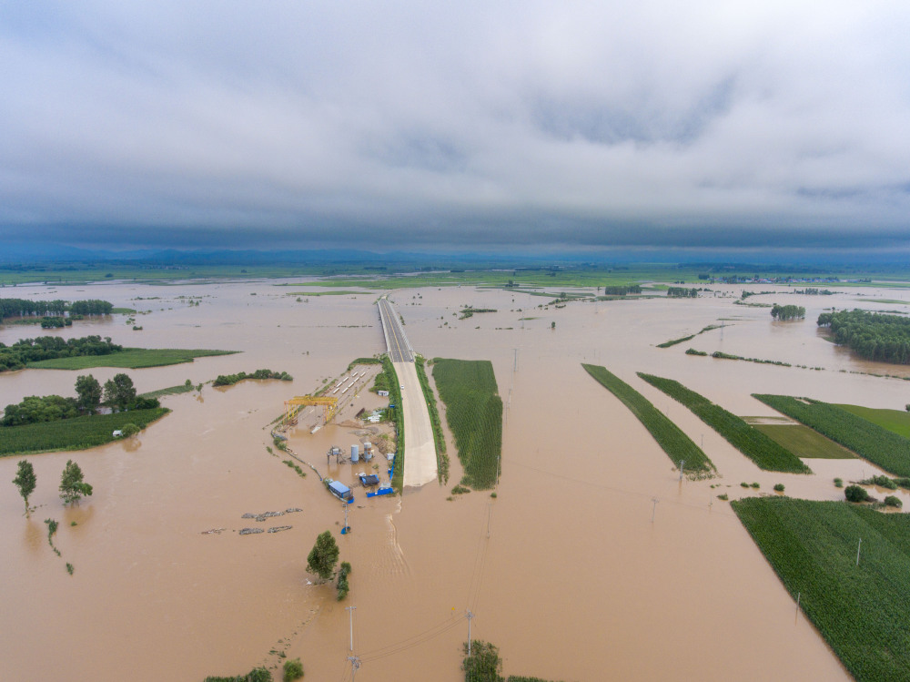 抗击洪水守家园——来自哈尔滨防汛救灾一线的报告
