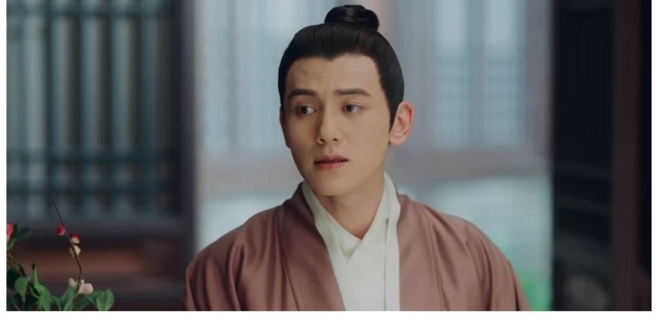 演完《玉楼春》又演《无忧渡》,36岁的赫雷又把"恋爱脑"刻画得入木三