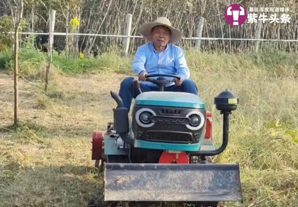 带研究生"伺候"200多亩果林11年