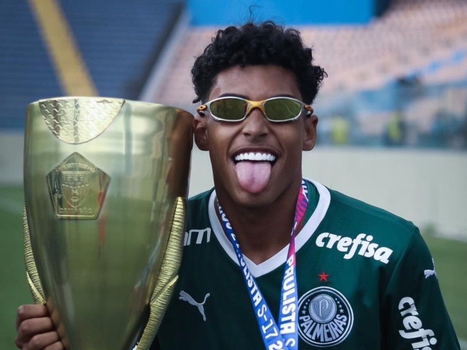 安莎社:三名帕尔梅拉斯新星被推荐给国米