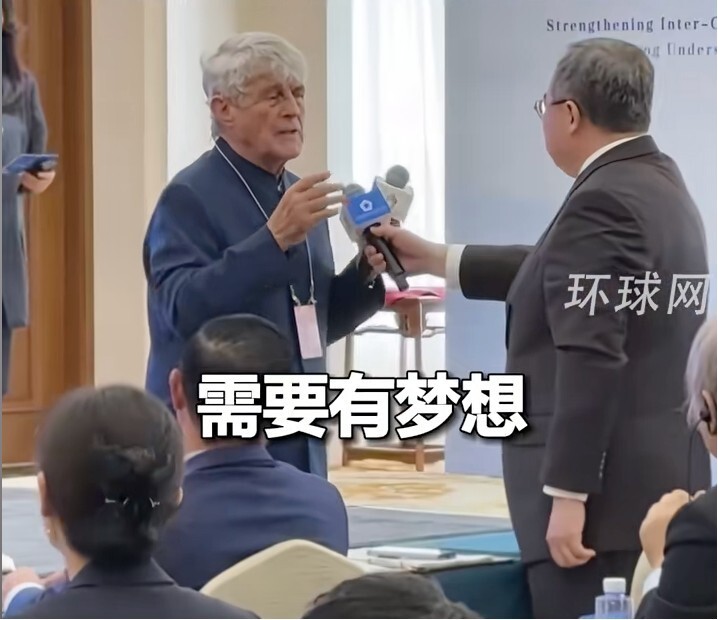 中联部部长刘建超提问米卢：再执教国足的话，如何打进世界杯