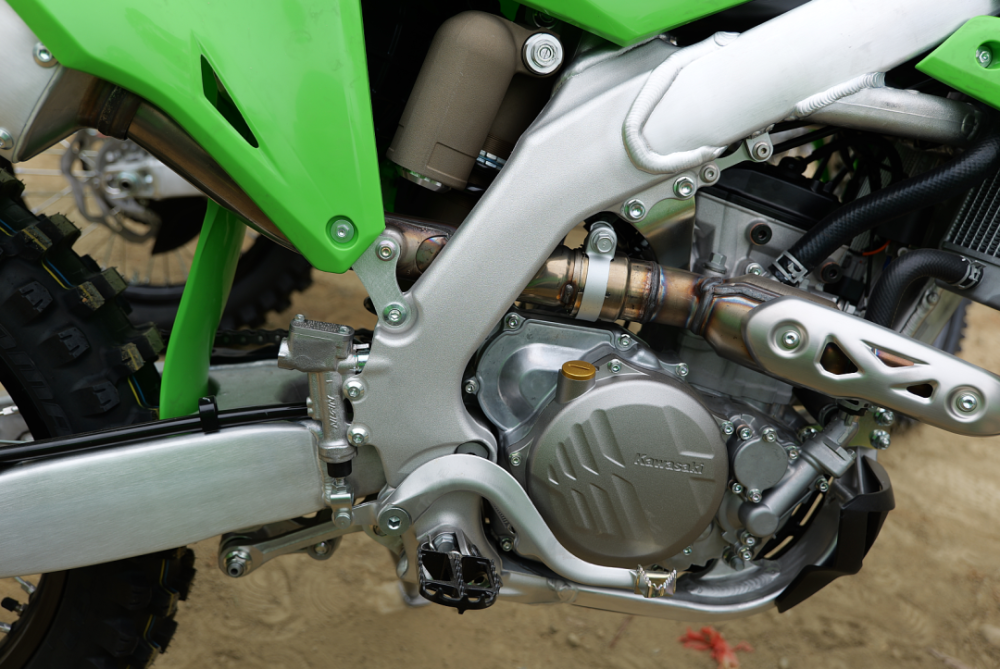 川崎kx250 & kx250x激情登场,售价77800元起