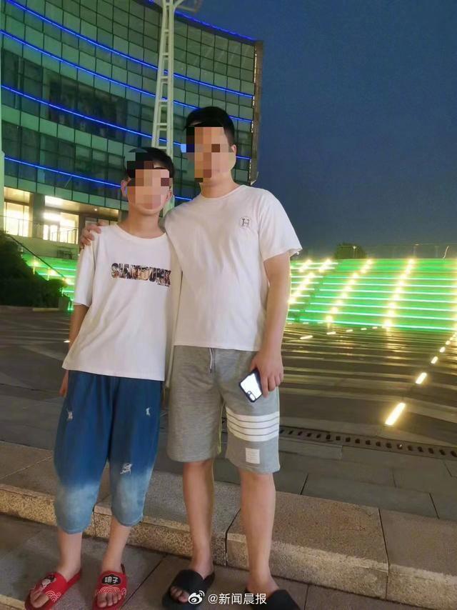 经过搜寻后,王子耀的遗体在离家十几公里外的张庄村一处蔬菜大棚内被