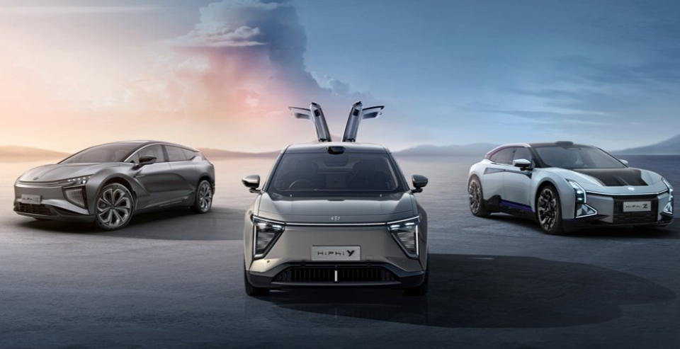 不安现状的雅迪,要挑战新能源汽车的"围城"_腾讯新闻