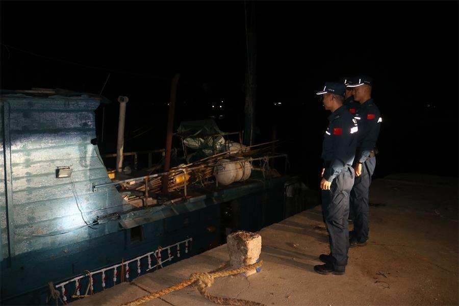 青岛海警局即墨工作站开展净海2024打击海上走私专项行动