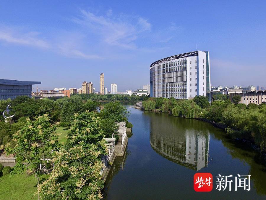 江苏理工学院党委书记,校长共邀考生:来江理工,成就青春梦想,赢得美好