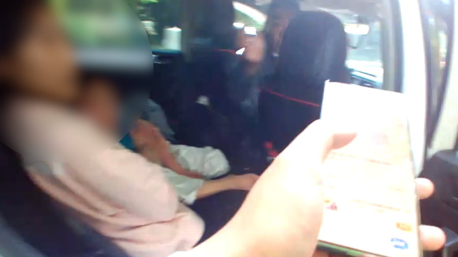 极速护航！浦东交警开辟生命通道救助严重过敏孩童_腾讯新闻