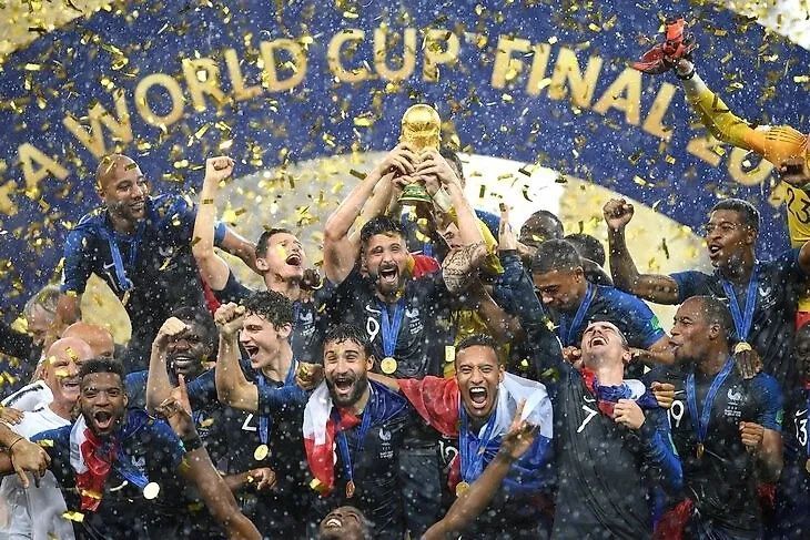 "被世界杯掏空的吉鲁在2018-19赛季的英超联赛中的表现非常糟糕,27次