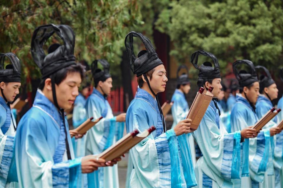 孔子故里举行祭孔大典，向世界传播儒家思想中国声音_腾讯新闻