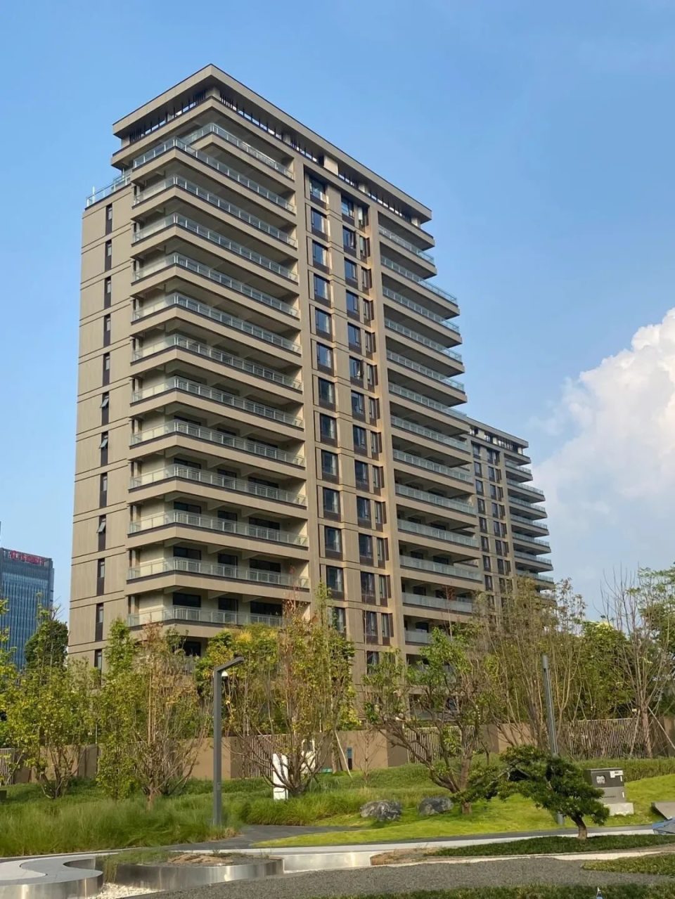 金融城东地铁站和通车的锦言大桥,唯一的住宅是神秘不对外销的蜀瑞苑