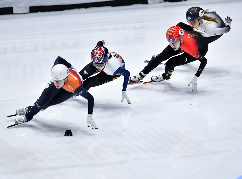 短道速滑——世锦赛:中国队晋级女子3000米接力b组决赛