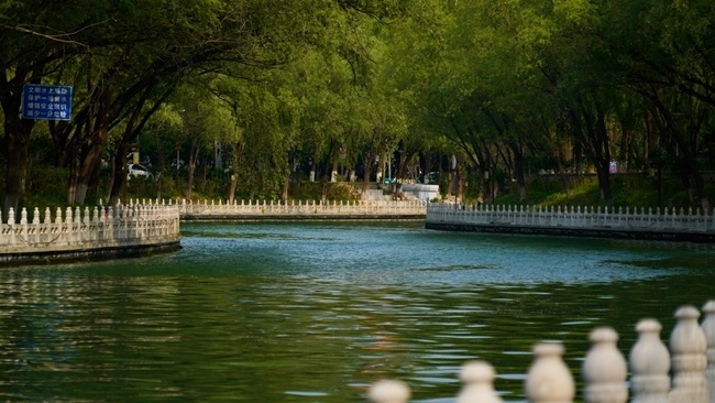 据了解,南长河是北京唯一的皇家御河,也是大运河引水