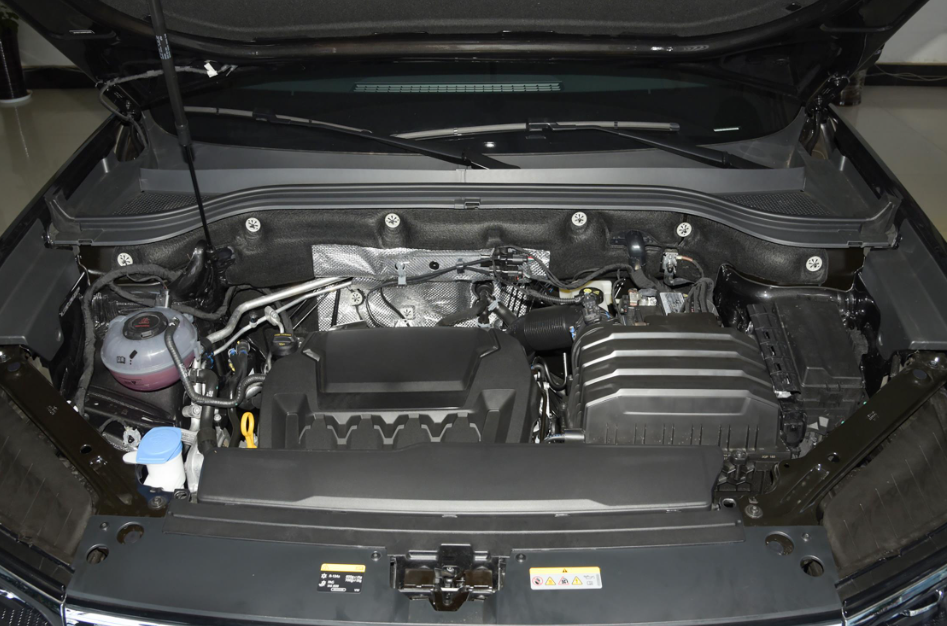 530 v6系列的价格看似不是很高,尤其是新款龙系列版本,但是这台发动机