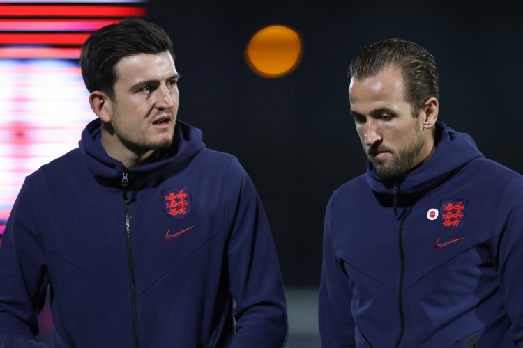 凯恩排英格兰历史最佳阵容:欧文鲁尼锋线,双德中场,马奎尔在列