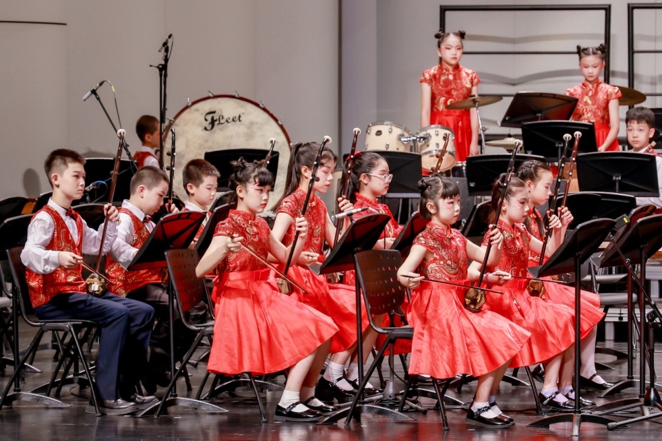 民乐小镇琴曲飞扬,2024年中山三乡中小学民乐展演举行