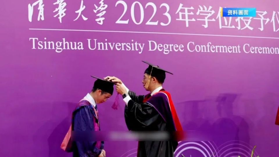 “搬砖”男孩林万东清华大学毕业选择回到云南！_腾讯新闻