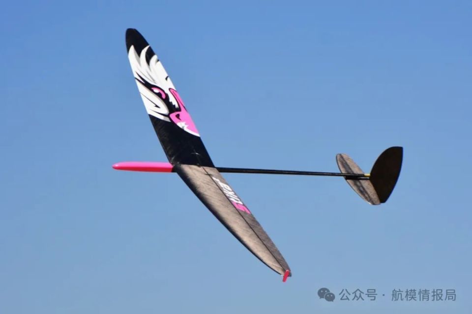 航模测评 | 轻松扔上60米!1.5米翼展f3k国产高端滑翔机stika2