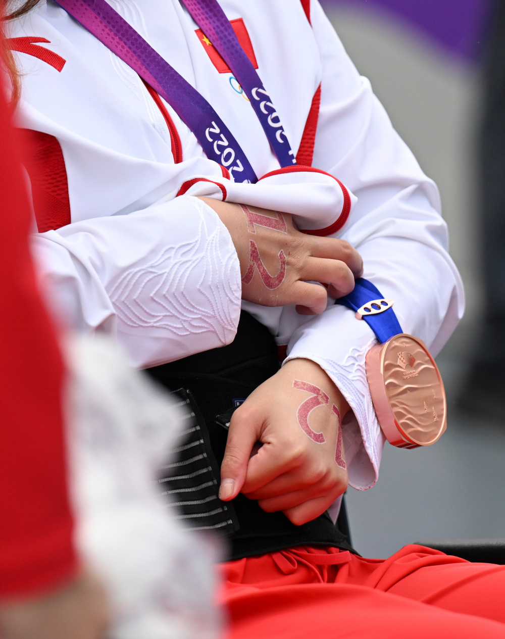 马拉松游泳——女子10公里:吴姝彤夺冠-腾讯新闻