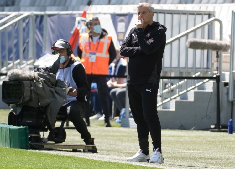 火速官宣新帅,里尔官方:热内西奥担任球队主教练,签约两年时间