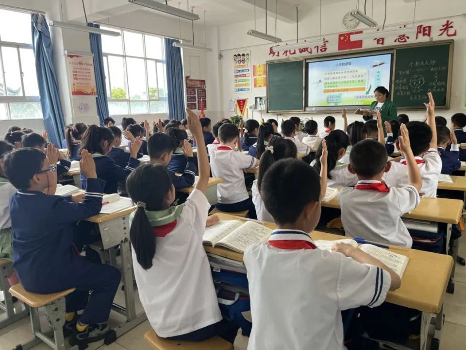 下关四小:多彩校园活动 践行素质教育