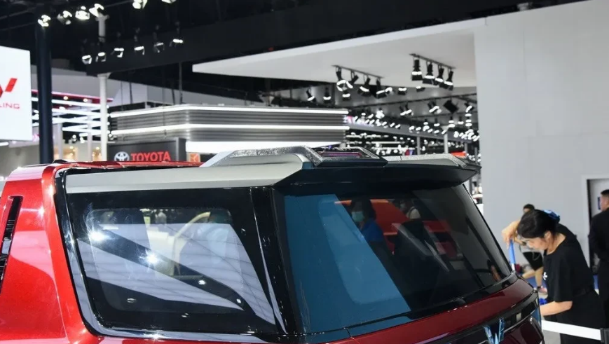 五菱"宏光侠"进度曝光!搭载1.5t引擎,三季度上市_腾讯新闻