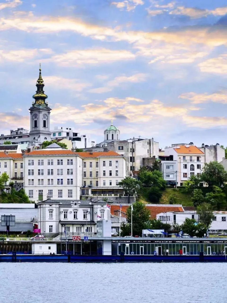 国内游,出境游全面开花,"五一"旅游市场依然火爆