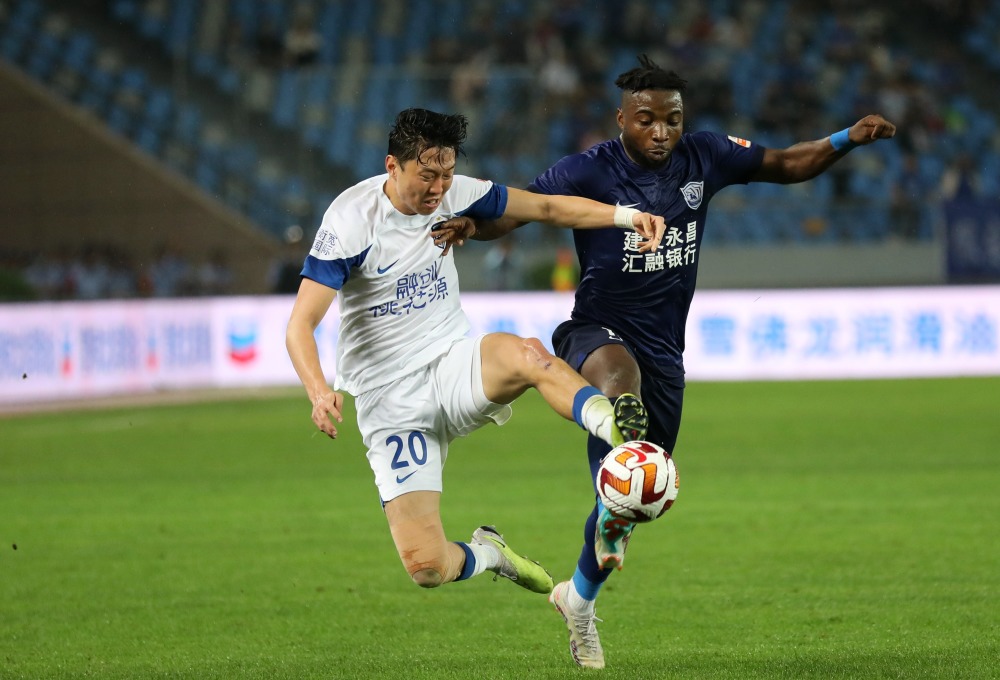 (体育)足球——中超:沧州雄狮胜武汉三镇_腾讯新闻