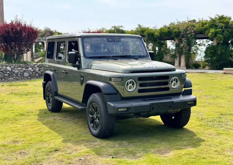 212不是北汽生产的,那就放心了!